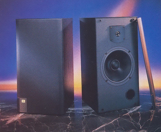JBL J820M Bookshelf speakers photo